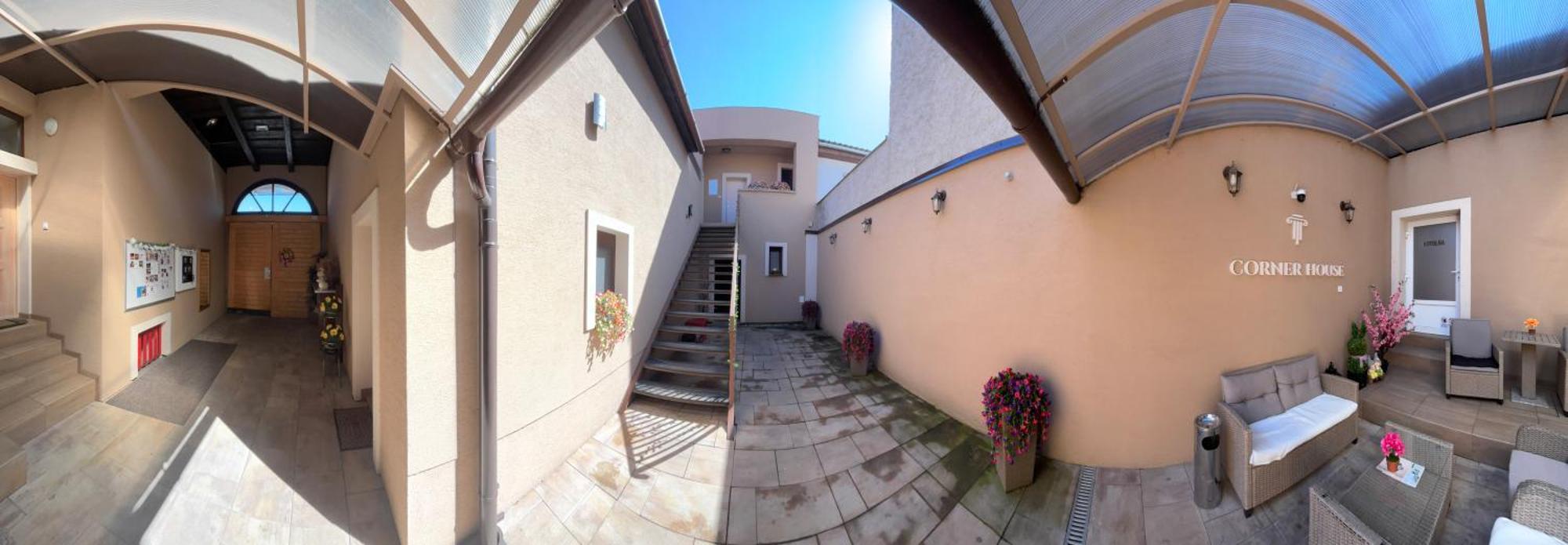 Appartamento Corner House Lučenec Esterno foto